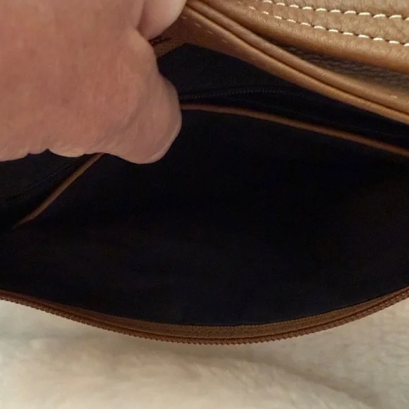 Tignanello Brown Leather Crossbody Bag - Picture 7 of 13